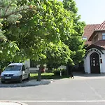 Szálloda Jozsi Bacsi Szallodaja