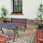 Jozsi Bacsi Szallodaja