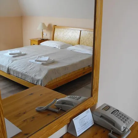 Jozsi Bacsi Szallodaja Szombathely