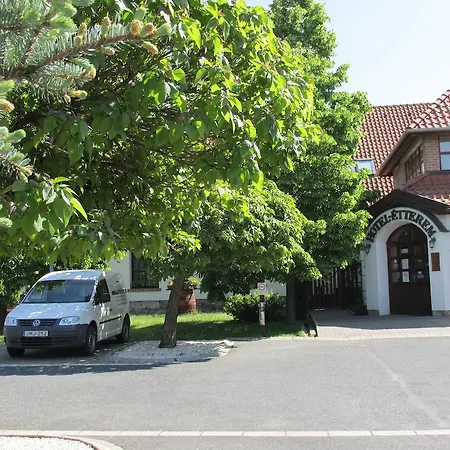 Hotel Jozsi Bacsi Szallodaja