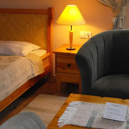 Hotel Jozsi Bacsi Szallodaja Balogunyom