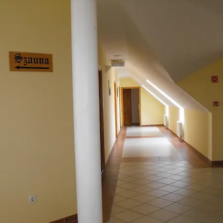 Jozsi Bacsi Szallodaja Отель