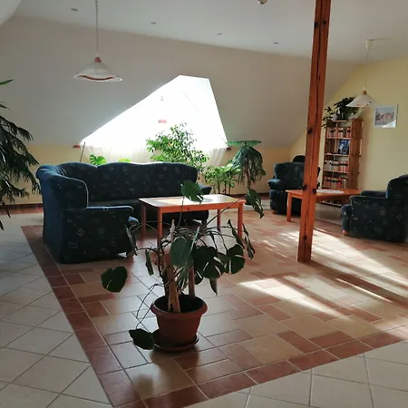 Jozsi Bacsi Szallodaja Hotel