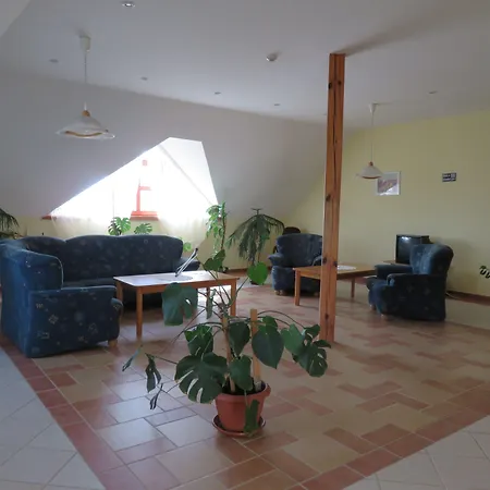 Jozsi Bacsi Szallodaja Balogunyom