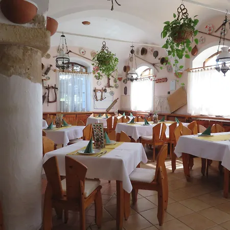 Jozsi Bacsi Szallodaja 3*