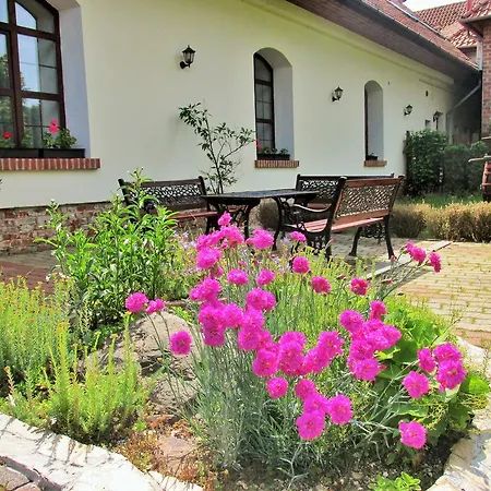 Hotel Jozsi Bacsi Szallodaja Balogunyom