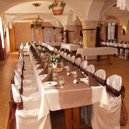 Hotel Jozsi Bacsi Szallodaja Szombathely