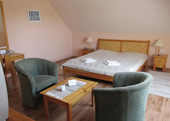 Hotell Jozsi Bacsi Szallodaja