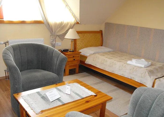 Hotell Jozsi Bacsi Szallodaja