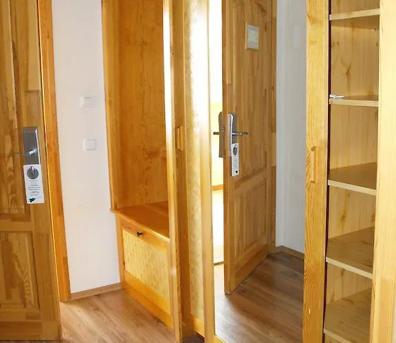 Jozsi Bacsi Szallodaja Hotell Balogunyom