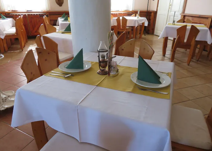 Jozsi Bacsi Szallodaja Hotel Balogunyom