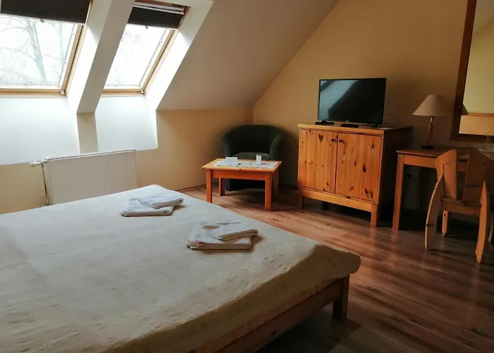 Jozsi Bacsi Szallodaja Hotell 3*